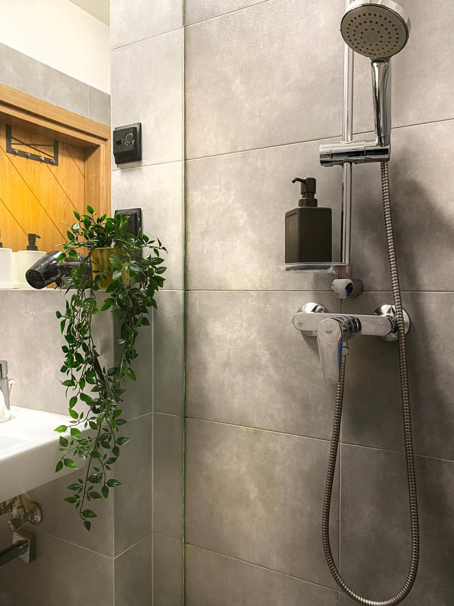Cozy Apartment With Ac For Couples - Old Town Krasków Εξωτερικό φωτογραφία